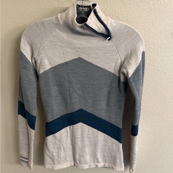 Smartwool Sweater - Picture 1 of 2